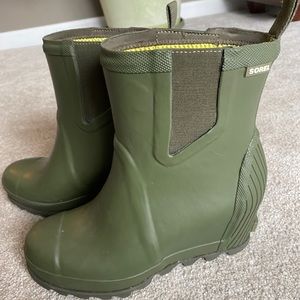 Sorel heeled rain boots